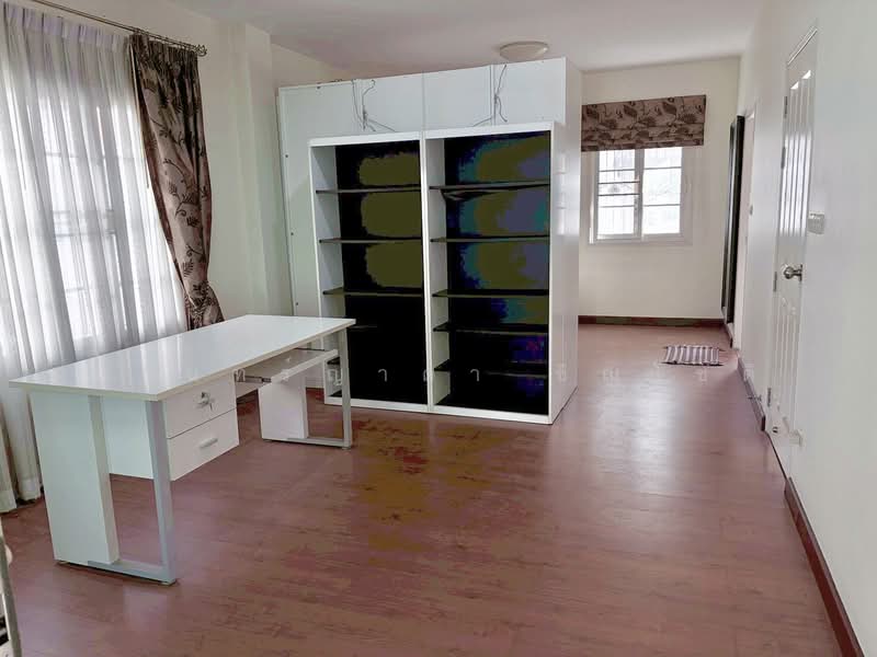 Urban Sathorn, Bangkok, Ratchaphruek Road, Bang Chak, Phasi Charoen, Bangkok, 3 Bedrooms, 200 sqm, Townhouse For Rent, by ปรินทร์ญาดา ชิณโชติ, 500258586 - DDproperty.com