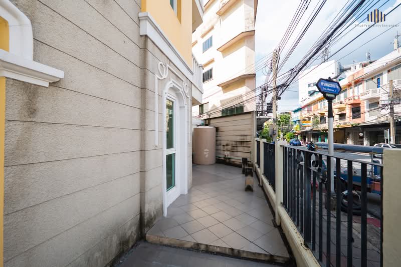 Ivy Chinatown, Bangkok, Maitrichit Road, Pom Prap, Pom Prap Sattru Phai, Bangkok, 6 Bedrooms, 163 sqm, Condo For Rent, by คุณริช, 500258615 - DDproperty.com