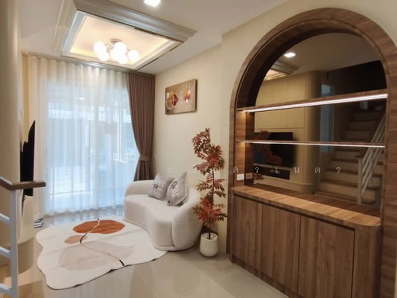 For Rent - Golden Town Bangna km.5, Samut Prakan