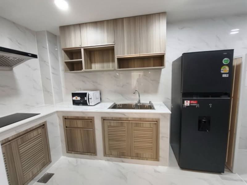 For Rent - Golden Town Bangna km.5, Samut Prakan