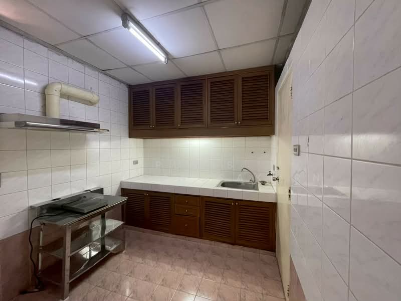 Sukhumvit – Asoke | Hostel for Rent, Bangkok, Khlongtoei Nua, Watthana, Bangkok, , 2,000 sqm, Shophouse For Rent, by Pudis Chitrungsakorn, 500258623 - DDproperty.com