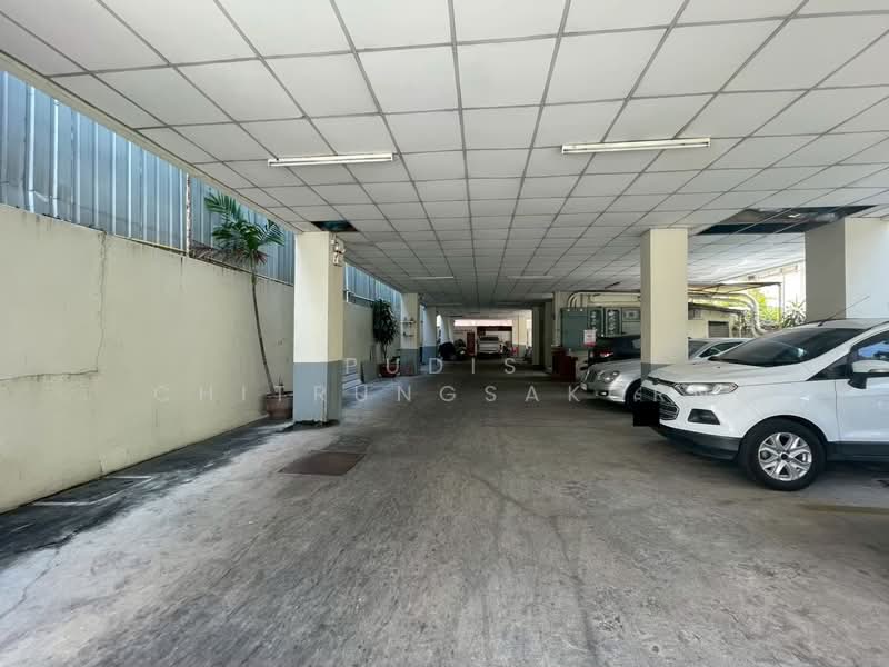 Sukhumvit – Asoke | Hostel for Rent, Bangkok, Khlongtoei Nua, Watthana, Bangkok, , 2,000 sqm, Shophouse For Rent, by Pudis Chitrungsakorn, 500258623 - DDproperty.com