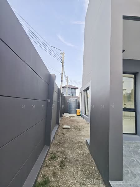 Feel Town Lat Phrao 101, Bangkok, ลาดพร้าว, Khlong Chaokhun Sing, Wang Thonglang, Bangkok, 4 Bedrooms, 270 sqm, Single Detached House For Sale, by พเนตร มหามิตรานนท์, 500258646 - DDproperty.com