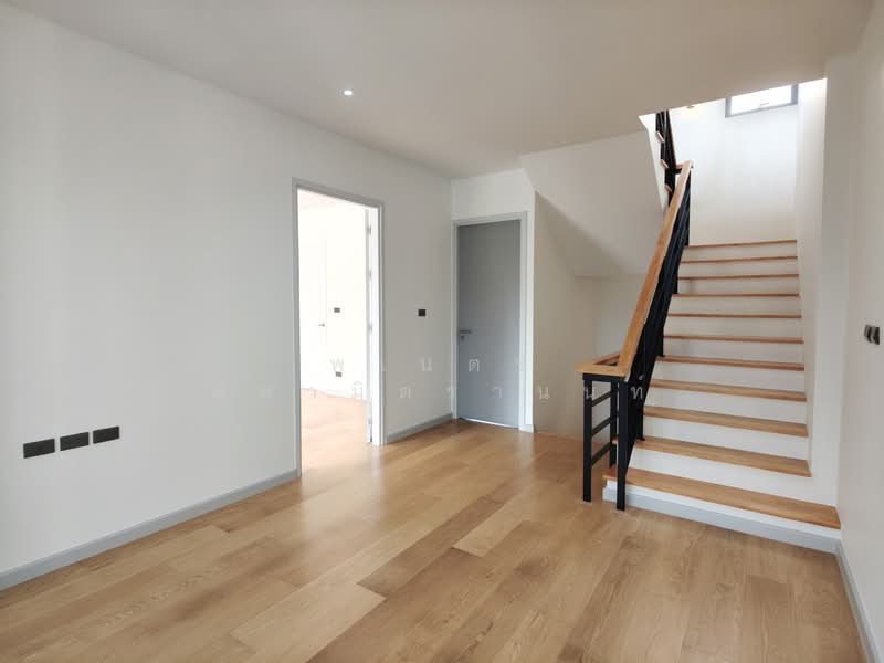 Feel Town Lat Phrao 101, Bangkok, ลาดพร้าว, Khlong Chaokhun Sing, Wang Thonglang, Bangkok, 4 Bedrooms, 270 sqm, Single Detached House For Sale, by พเนตร มหามิตรานนท์, 500258646 - DDproperty.com