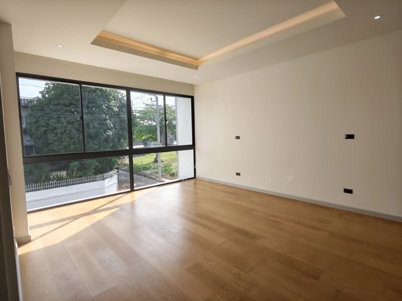 Feel Town Lat Phrao 101, Bangkok, ลาดพร้าว, Khlong Chaokhun Sing, Wang Thonglang, Bangkok, 4 Bedrooms, 270 sqm, Single Detached House For Sale, by พเนตร มหามิตรานนท์, 500258646 - DDproperty.com