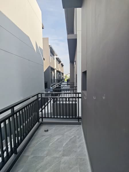 Feel Town Lat Phrao 101, Bangkok, ลาดพร้าว, Khlong Chaokhun Sing, Wang Thonglang, Bangkok, 4 Bedrooms, 270 sqm, Single Detached House For Sale, by พเนตร มหามิตรานนท์, 500258646 - DDproperty.com