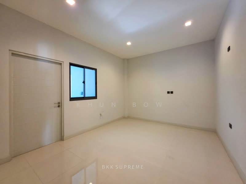 Bangkok Boulevard Signature Rama 5, Nonthaburi, 98 Atchariya Prasith Road 1, Bang Khun Kong, Bang Kruai, Nonthaburi, 5 Bedrooms, 786 sqm, Single Detached House For Sale, by Khun Bow, 500258647 - DDproperty.com