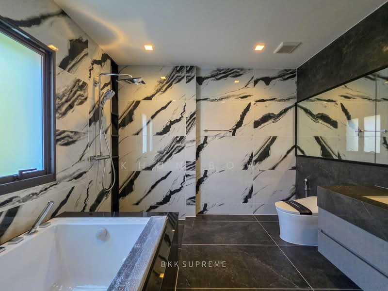 Bangkok Boulevard Signature Rama 5, Nonthaburi, 98 Atchariya Prasith Road 1, Bang Khun Kong, Bang Kruai, Nonthaburi, 5 Bedrooms, 786 sqm, Single Detached House For Sale, by Khun Bow, 500258647 - DDproperty.com