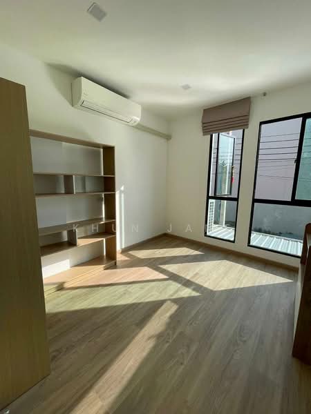 Patio Srinakarin-Rama 9, Bangkok, Krungthep Kreetha Road, Hua Mak, Bang Kapi, Bangkok, 4 Bedrooms, 191 sqm, Townhouse For Rent, by Khun Jane, 500258701 - DDproperty.com