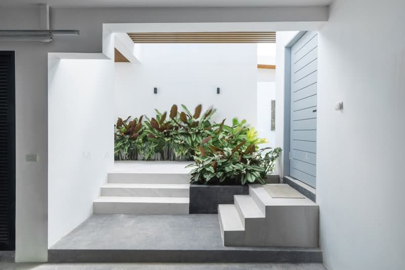 Lucky Layan Villas Phase 1, Phuket, 23 Moo 4 Thepkrasattri Road, Choeng Thale, Thalang, Phuket, 4 Bedrooms, 350 sqm, Single Detached House For Rent, by Mark Horsfall, 500258712 - DDproperty.com
