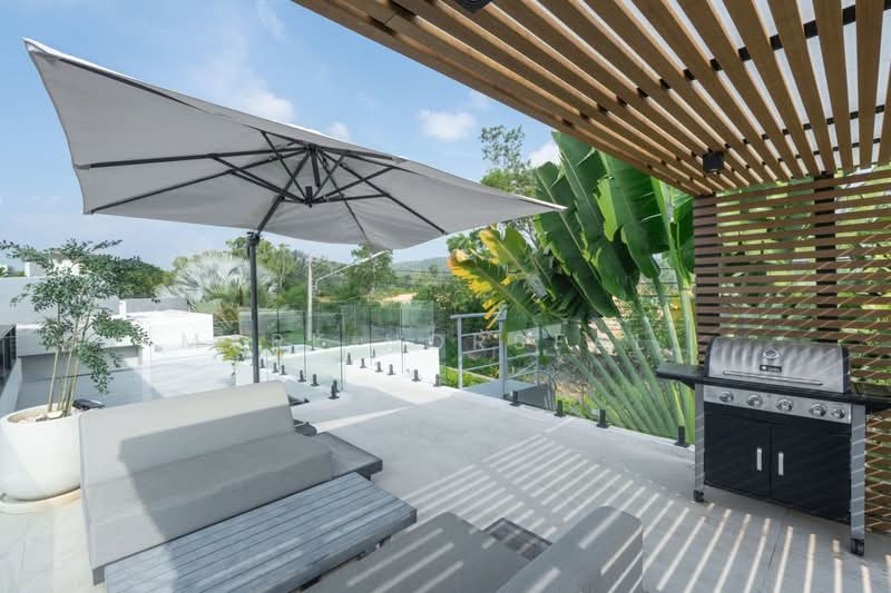 Lucky Layan Villas Phase 1, Phuket, 23 Moo 4 Thepkrasattri Road, Choeng Thale, Thalang, Phuket, 4 Bedrooms, 350 sqm, Single Detached House For Rent, by Mark Horsfall, 500258712 - DDproperty.com