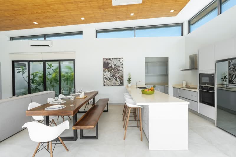 Lucky Layan Villas Phase 1, Phuket, 23 Moo 4 Thepkrasattri Road, Choeng Thale, Thalang, Phuket, 4 Bedrooms, 350 sqm, Single Detached House For Rent, by Mark Horsfall, 500258712 - DDproperty.com