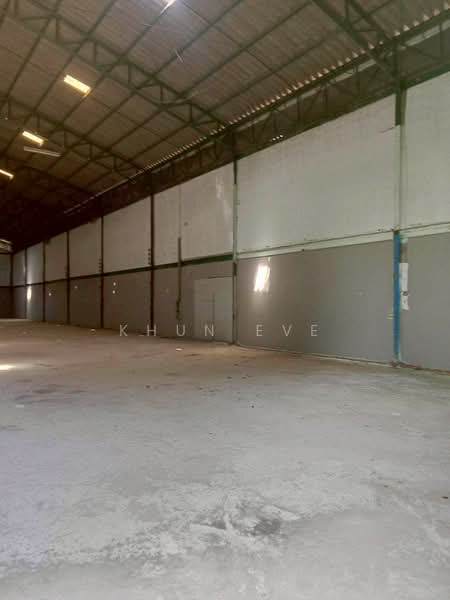ให้เช่า โกดัง ขนาด 1000 ตารางเมตร แพรกษา สมุทรปราการ ( SPSEVE1851 ), สมุทรปราการ, รุ่งโรจน์, แพรกษาใหม่, เมืองสมุทรปราการ, สมุทรปราการ, 1,000 ตร.ม., โกดัง-โรงงาน ให้เช่า, โดย Khun Eve, 500258718 - DDproperty.com