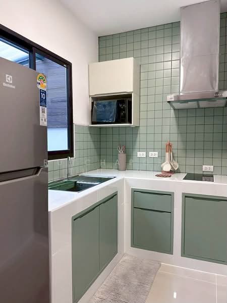 ทาวน์เฮ้าส์ในโครงการ ให้เช่า – ใกล้บิ๊กซีแม่เหียะ เพียง 5 นาที ค่าเช่า 23,000 บาท / เดือน No.9H1038, Chiang Mai, Mae Hia, Muang Chiang Mai, Chiang Mai, 3 Bedrooms, 110 sqm, Townhouse For Rent, by Rutchaporn Tunsiri, 500258797 - DDproperty.com