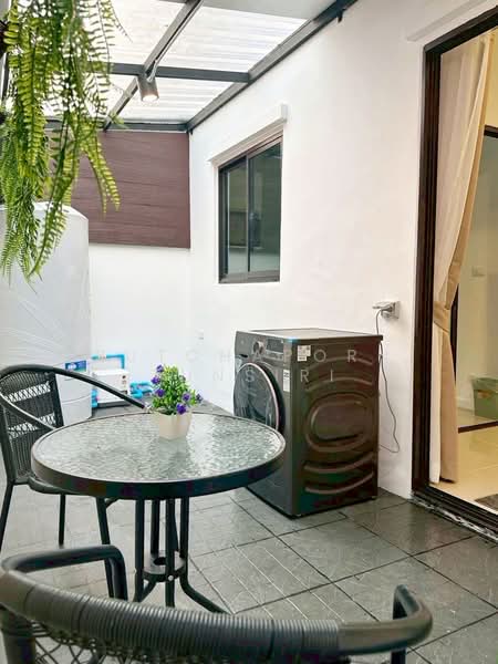 ทาวน์เฮ้าส์ในโครงการ ให้เช่า – ใกล้บิ๊กซีแม่เหียะ เพียง 5 นาที ค่าเช่า 23,000 บาท / เดือน No.9H1038, Chiang Mai, Mae Hia, Muang Chiang Mai, Chiang Mai, 3 Bedrooms, 110 sqm, Townhouse For Rent, by Rutchaporn Tunsiri, 500258797 - DDproperty.com