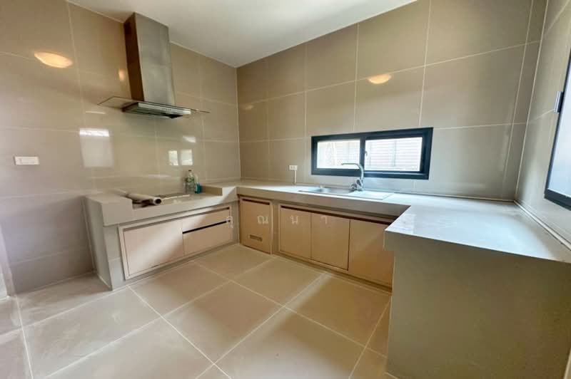 Burasiri Wongwaen-On Nut, Samut Prakan, Soi Kanchanaphisek 39, Kanchanaphisek Road, Rachathewa, Bang Plee, Samut Prakan, 3 Bedrooms, 150 sqm, Single Detached House For Sale, by คุณนา, 500258811 - DDproperty.com