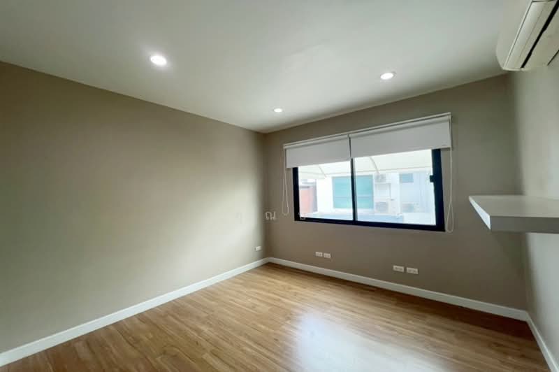 Private Nirvana Life Exclusive, Bangkok, Soi Nawamin 111 Yeak 15, Nawamin, Bueng Kum, Bangkok, 3 Bedrooms, 350 sqm, Townhouse For Sale, by คุณบี, 500258845 - DDproperty.com