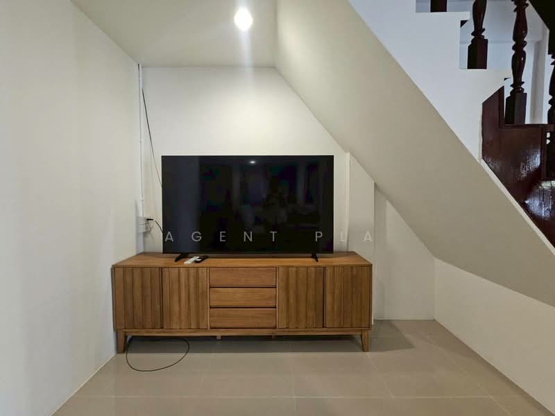 Townhouse for Rent (Corner Unit), Sukhumvit 72 near BTS Bearing (SPSP653), Samut Prakan, สุขุมวิท 72, Samrong Nua, Muang Samut Prakarn, Samut Prakan, 2 Bedrooms, 185 sqm, Townhouse For Rent, by Agent Pla, 500258858 - DDproperty.com