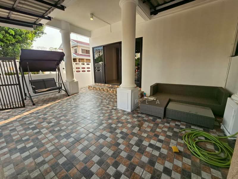 ให้เช่า - ให้เช่า Townhouse หลังมุม สุขุมวิท 72 ใกล้บีทีเอสแบริ่ง (SPSP653), สมุทรปราการ