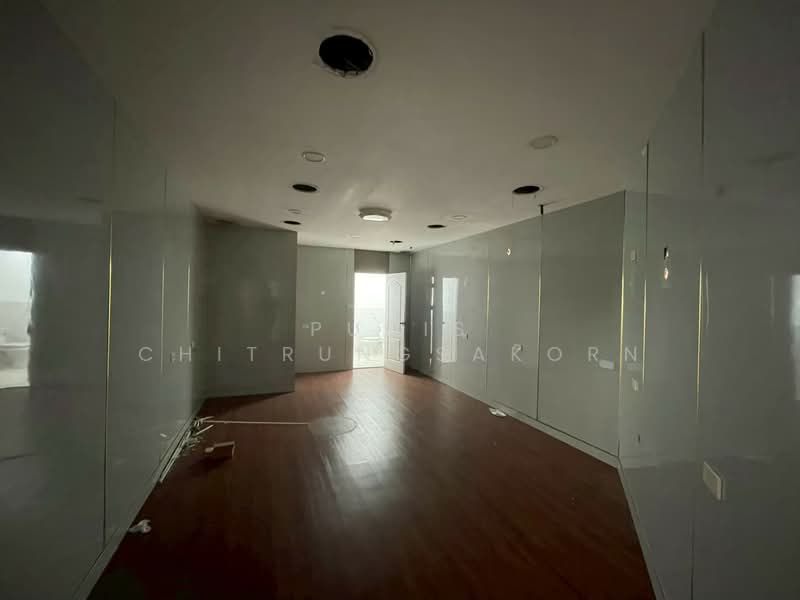 2-storey building for rent in Mengjai area, Bangkok, Samsen Nok, Huai Khwang, Bangkok, , 900 sqm, Shophouse For Rent, by Pudis Chitrungsakorn, 500258889 - DDproperty.com