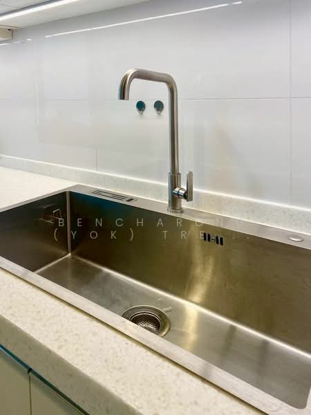 Rhythm Ratchada, Bangkok, 558 Ratchadaphisek Road, Samsen Nok, Huai Khwang, Bangkok, 2 Bedrooms, 72 sqm, Condo For Rent, by Bencharong (Yok) Treerat-a-na-wat, 500258913 - DDproperty.com