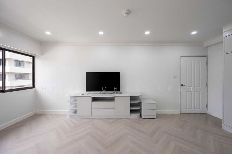 Saranjai Mansion, Bangkok, Soi Sukhumvit 6, Khlong Toei, Khlong Toei, Bangkok, 2 Bedrooms, 117 sqm, Condo For Sale, by Thiya​ Chaysabut, 500258916 - DDproperty.com