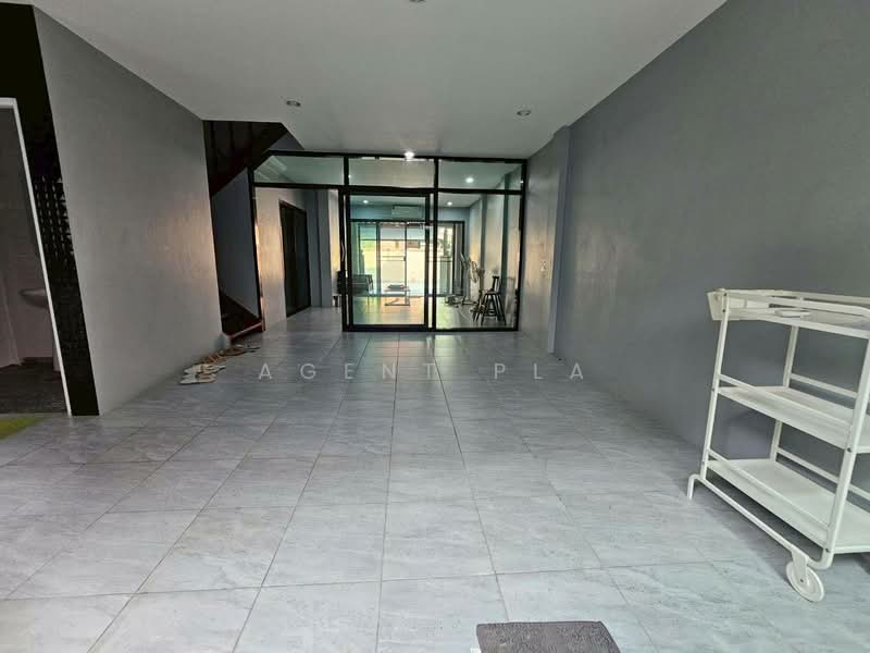 ให้เช่า Townhouse สุขุมวิท 72 ใกล้บีทีเอสแบริ่ง (SPSP654), สมุทรปราการ, สุขุมวิท72, สำโรงเหนือ, เมืองสมุทรปราการ, สมุทรปราการ, 170 ตร.ม., ทาวน์เฮ้าส์ ให้เช่า, โดย Agent Pla, 500258934 - DDproperty.com