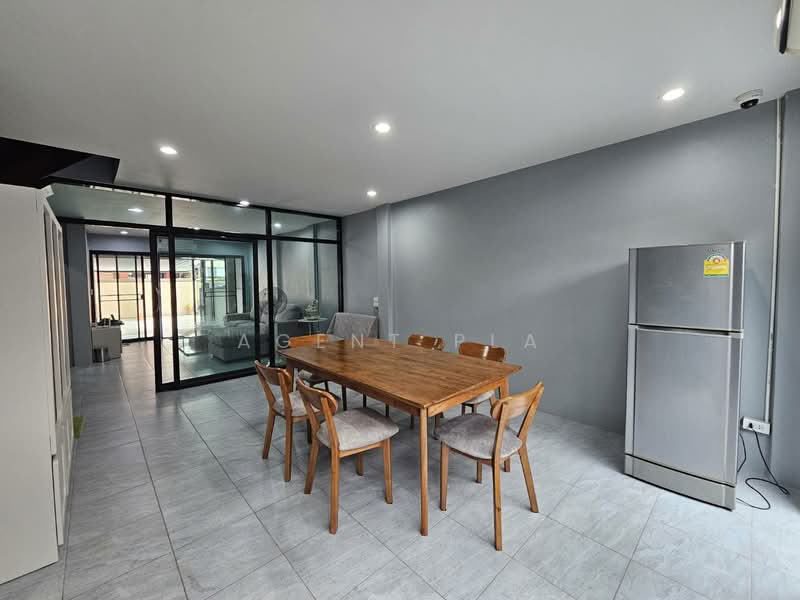 ให้เช่า Townhouse สุขุมวิท 72 ใกล้บีทีเอสแบริ่ง (SPSP654), สมุทรปราการ, สุขุมวิท72, สำโรงเหนือ, เมืองสมุทรปราการ, สมุทรปราการ, 170 ตร.ม., ทาวน์เฮ้าส์ ให้เช่า, โดย Agent Pla, 500258934 - DDproperty.com