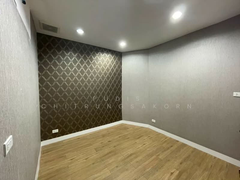 Commercial space for rent in Mengjai area, Bangkok, Samsen Nok, Huai Khwang, Bangkok, , 180 sqm, Retail Space For Rent, by Pudis Chitrungsakorn, 500258935 - DDproperty.com