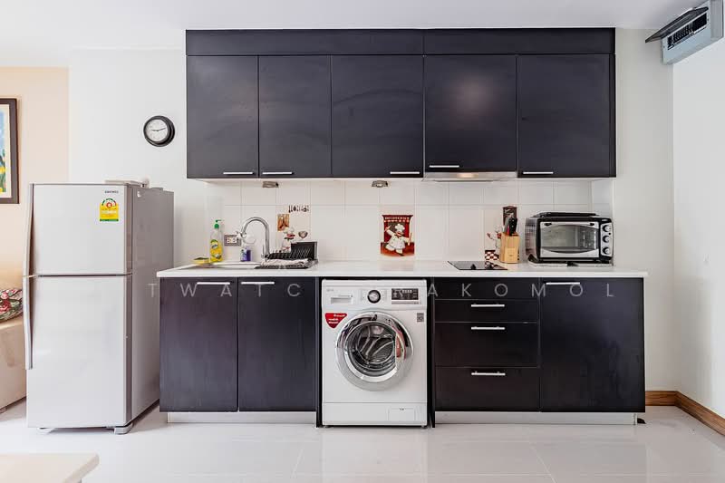 D65 Condominium, Bangkok, 396 Soi Sukhumvit 65 Sukhumvit Road, Phra Kanong Nua, Watthana, Bangkok, 2 Bedrooms, 68 sqm, Condo For Sale, by Tanapat Jitwatcharakomol, 500258960 - DDproperty.com