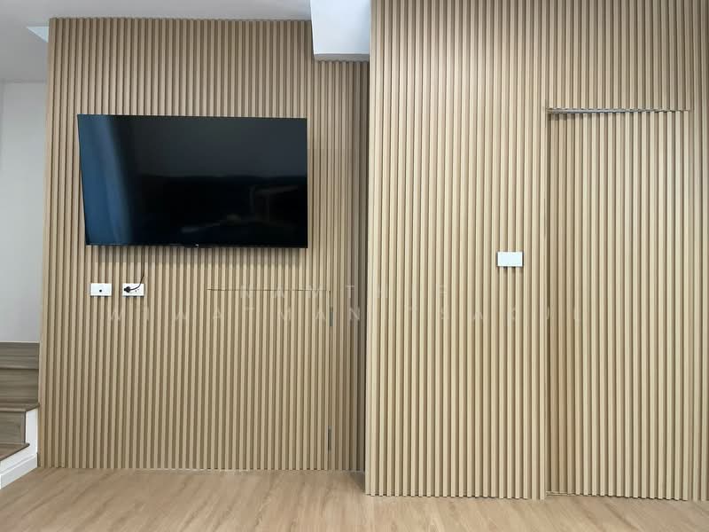 Patio Srinakarin-Rama 9, Bangkok, Krungthep Kreetha Road, Hua Mak, Bang Kapi, Bangkok, 4 Bedrooms, 161 sqm, Townhouse For Rent, by Namthip Wiwatmanitsakul, 500258973 - DDproperty.com