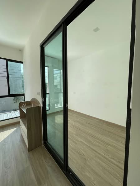 Patio Srinakarin-Rama 9, Bangkok, Krungthep Kreetha Road, Hua Mak, Bang Kapi, Bangkok, 4 Bedrooms, 161 sqm, Townhouse For Rent, by Namthip Wiwatmanitsakul, 500258973 - DDproperty.com