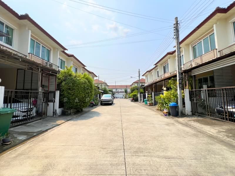 Dream Ville Ratchapruek - Suanphak 32 : ดรีมวิลล์ ราชพฤกษ์-สวนผัก 32, นนทบุรี, มหาสวัสดิ์, บางกรวย, นนทบุรี, 118 ตร.ม., ทาวน์เฮ้าส์ ขาย, โดย Punpapa Rassamee, 500258994 - DDproperty.com