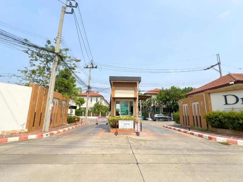 Dream Ville Ratchapruek - Suanphak 32 : ดรีมวิลล์ ราชพฤกษ์-สวนผัก 32, นนทบุรี, มหาสวัสดิ์, บางกรวย, นนทบุรี, 118 ตร.ม., ทาวน์เฮ้าส์ ขาย, โดย Punpapa Rassamee, 500258994 - DDproperty.com