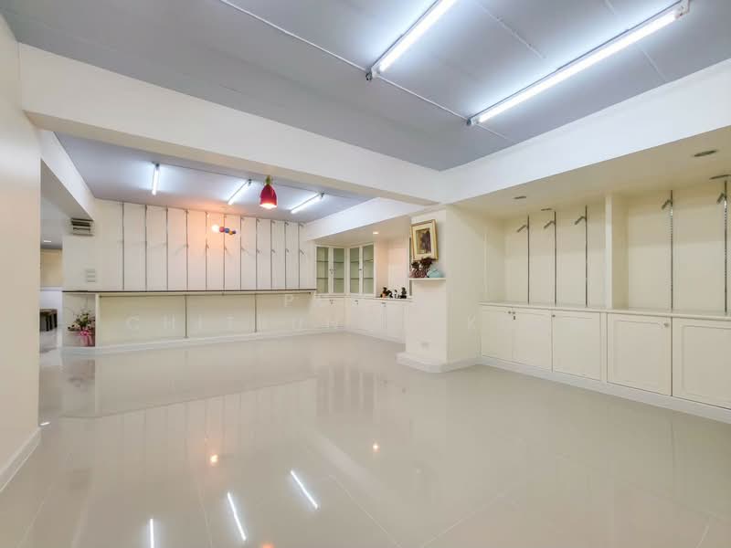 2-Storey Home Office for Rent – Phra Khanong, Bangkok, Phra Kanong, Khlong Toei, Bangkok, , 200 sqm, Shophouse For Rent, by Pudis Chitrungsakorn, 500258999 - DDproperty.com