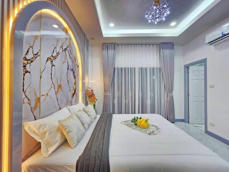 5-BR House, Chon Buri (Pattaya), Nong Pru, Bang Lamung (Pattaya), Chon Buri (Pattaya), 5 Bedrooms, 400 sqm, Single Detached House For Sale, by Thitiporn Pawikham, 500259023 - DDproperty.com