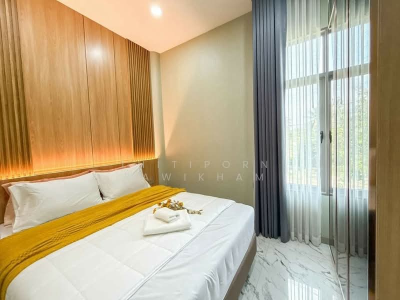 5-BR Villa, Chon Buri (Pattaya), Poong, Bang Lamung (Pattaya), Chon Buri (Pattaya), 5 Bedrooms, 450 sqm, Villa For Sale, by Thitiporn Pawikham, 500259049 - DDproperty.com