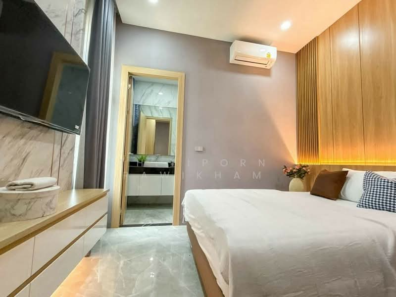 5-BR Villa, Chon Buri (Pattaya), Poong, Bang Lamung (Pattaya), Chon Buri (Pattaya), 5 Bedrooms, 450 sqm, Villa For Sale, by Thitiporn Pawikham, 500259049 - DDproperty.com