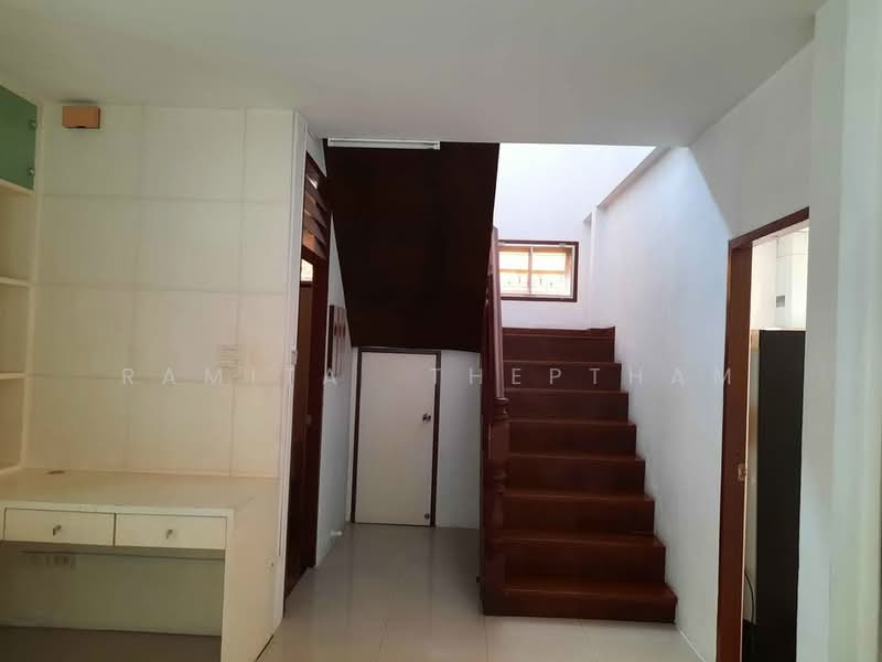 undefined, Bangkok, Samsen Nok, Huai Khwang, Bangkok, 3 Bedrooms, 60 sqm, Single Detached House For Rent, by Ramita  Theptham, 500259058 - DDproperty.com