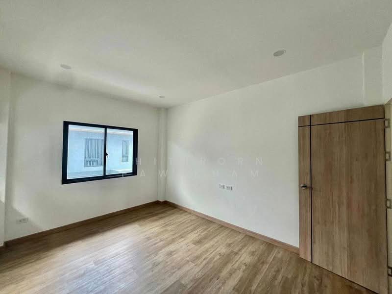 undefined, Chon Buri (Pattaya), Bo Win, Si Racha, Chon Buri (Pattaya), 4 Bedrooms, 260 sqm, Single Detached House For Sale, by Thitiporn Pawikham, 500259098 - DDproperty.com