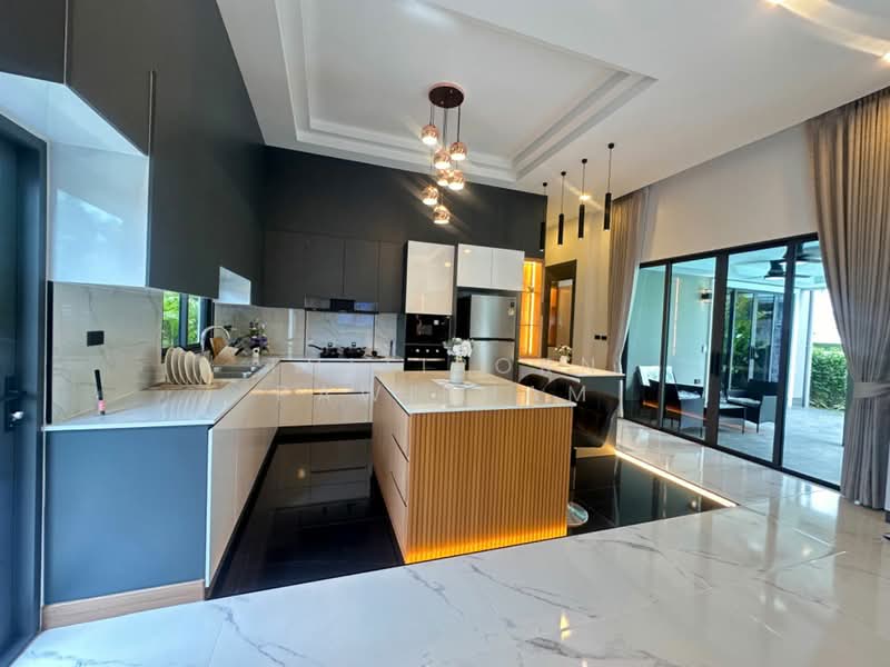 3-BR Villa, Chon Buri (Pattaya), Poong, Bang Lamung (Pattaya), Chon Buri (Pattaya), 3 Bedrooms, 150 sqm, Villa For Sale, by Thitiporn Pawikham, 500259102 - DDproperty.com