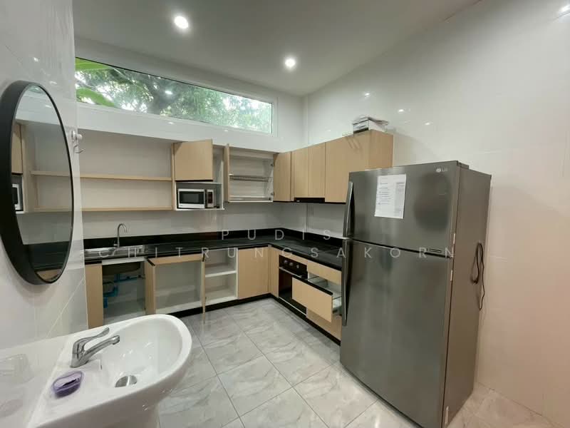 ปล่อยเช่า Townhouse 4 ชั้น ทำเลสาธุประดิษฐ์ ใกล้พระราม 3, กรุงเทพ, บางโพงพาง, ยานนาวา, กรุงเทพ, 250 ตร.ม., ตึกแถว-อาคารพาณิชย์ ให้เช่า, โดย Pudis Chitrungsakorn, 500259111 - DDproperty.com