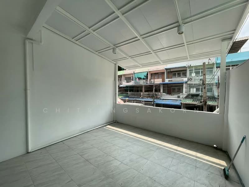 ปล่อยเช่า Townhouse 4 ชั้น ทำเลสาธุประดิษฐ์ ใกล้พระราม 3, กรุงเทพ, บางโพงพาง, ยานนาวา, กรุงเทพ, 250 ตร.ม., ตึกแถว-อาคารพาณิชย์ ให้เช่า, โดย Pudis Chitrungsakorn, 500259111 - DDproperty.com