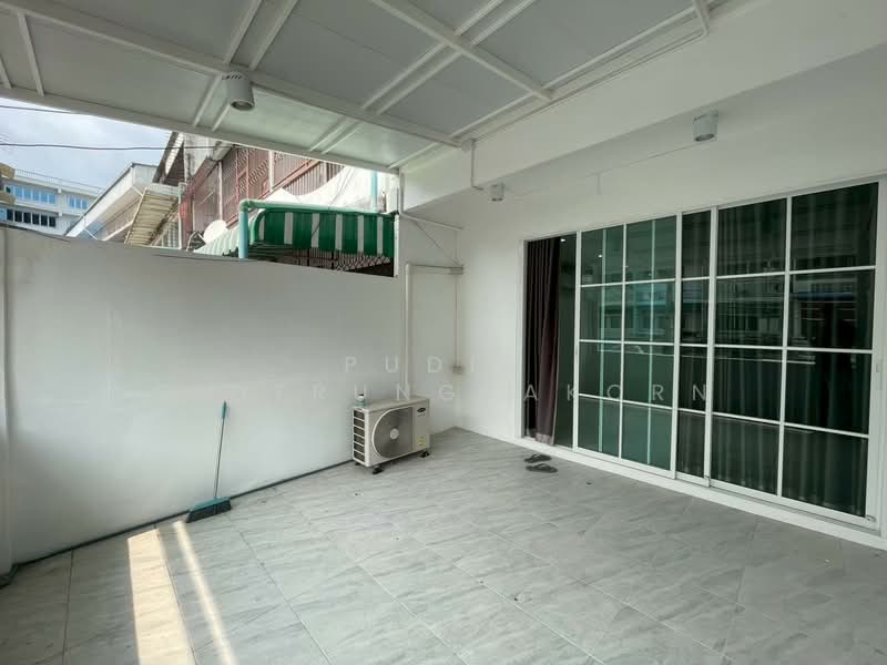4-Storey Townhouse for Rent – Sathu Pradit (Near Rama 3), Bangkok, Bang Pong Pang, Yan Nawa, Bangkok, , 250 sqm, Shophouse For Rent, by Pudis Chitrungsakorn, 500259111 - DDproperty.com