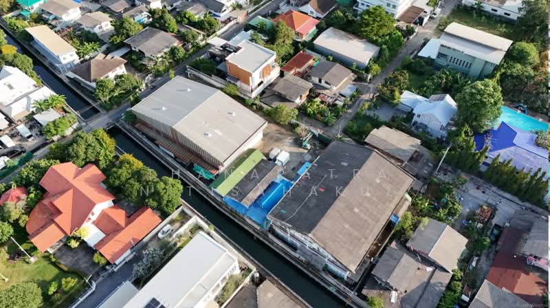 ที่ดิน 1ไร่ 3งาน พร้อมคลังสินค้า 2หลัง 560ตรม/540ตรม, Bangkok, Lat Phrao, Lat Phrao, Bangkok, , 2,800 sqm, Land For Sale, by Thanapatra Nitisahakul, 500259122 - DDproperty.com