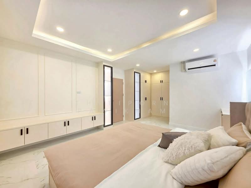 5-BR Villa, Chon Buri (Pattaya), Nong Pru, Bang Lamung (Pattaya), Chon Buri (Pattaya), 5 Bedrooms, 340 sqm, Villa For Sale, by Thitiporn Pawikham, 500259188 - DDproperty.com