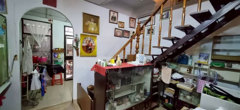 ทาวน์เฮ้าส์ 2 ชั้น 17.5 ตร.ว. หมู่บ้านอยู่เจริญ542 ซอยประชาราษฎร์บำเพ็ญ24 แยก2, กรุงเทพ, ถนนรัชดา-ห้วยขวาง, สามเสนนอก, ห้วยขวาง, กรุงเทพ, 100 ตร.ม., ทาวน์เฮ้าส์ ขาย, โดย คุณ วรรณรัช บุญสวัสดิ์ (วิน), 500259232 - DDproperty.com