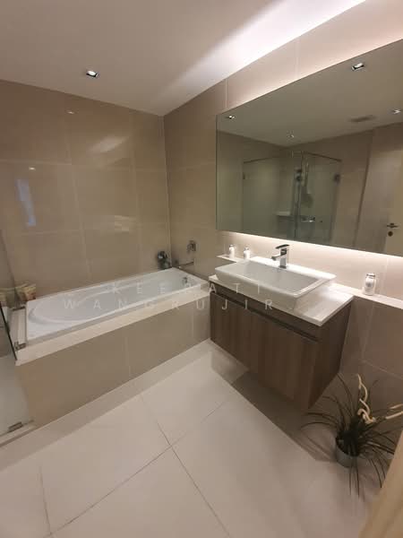 Vtara Sukhumvit 36, Bangkok, 118 Soi Saen Sabai, Phra Kanong, Khlong Toei, Bangkok, 2 Bedrooms, 68 sqm, Condo For Rent, by Keerati  Wangrujirakul, 500259236 - DDproperty.com