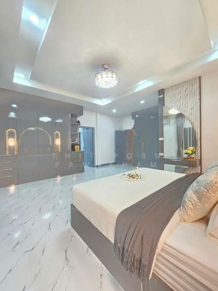 5-BR Villa, Chon Buri (Pattaya), Poong, Bang Lamung (Pattaya), Chon Buri (Pattaya), 5 Bedrooms, 400 sqm, Villa For Sale, by Thitiporn Pawikham, 500259265 - DDproperty.com