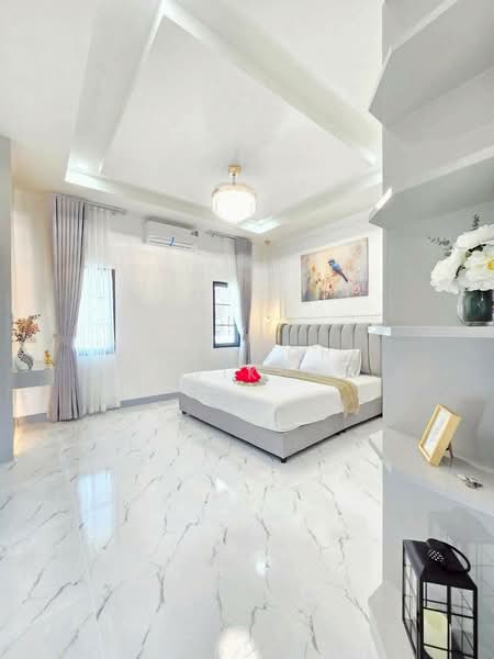 5-BR Villa, Chon Buri (Pattaya), Poong, Bang Lamung (Pattaya), Chon Buri (Pattaya), 5 Bedrooms, 400 sqm, Villa For Sale, by Thitiporn Pawikham, 500259265 - DDproperty.com